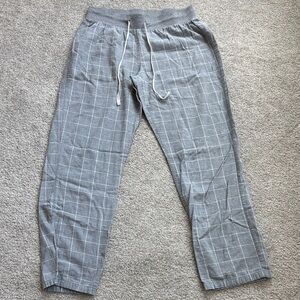 Gray Checkered Women’s Lounge Pants